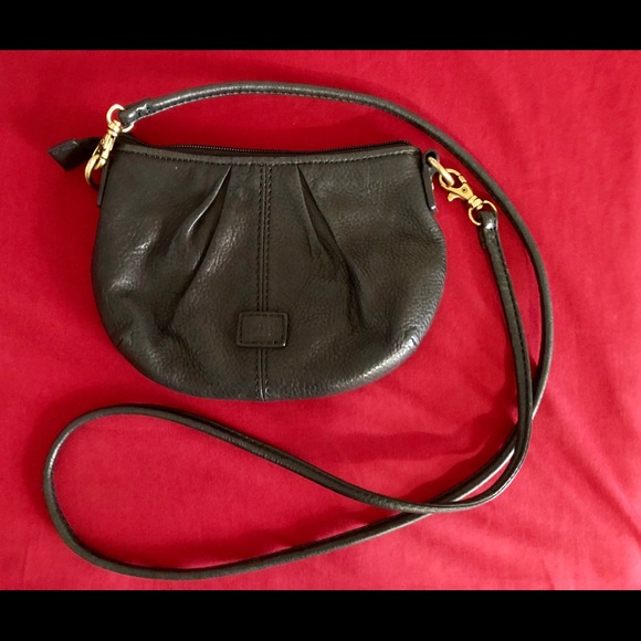 Fossil Handbags - Fossil. Crossbody. Black leather.